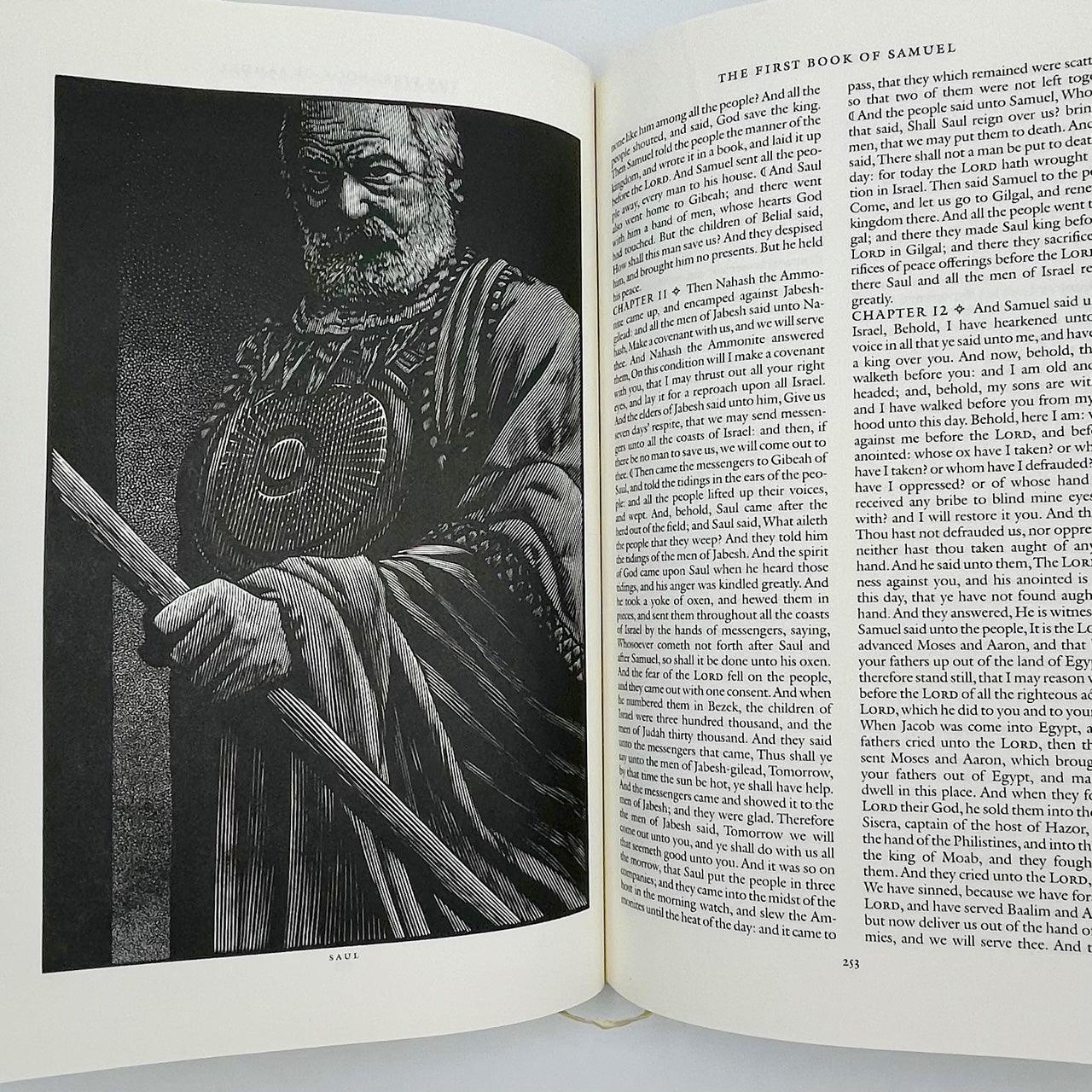 The Holy Bible: King James Version (signed and illustrated by Barry Moser) - Grinning Cat Books - Books - BARRY MOSER
