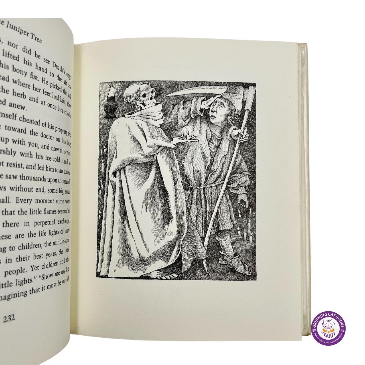 The Juniper Tree and Other Tales From Grimm (Maurcie Sendak, Illustrator) - Grinning Cat Books - CHILDREN'S LITERATURE - MAURICE SENDAK