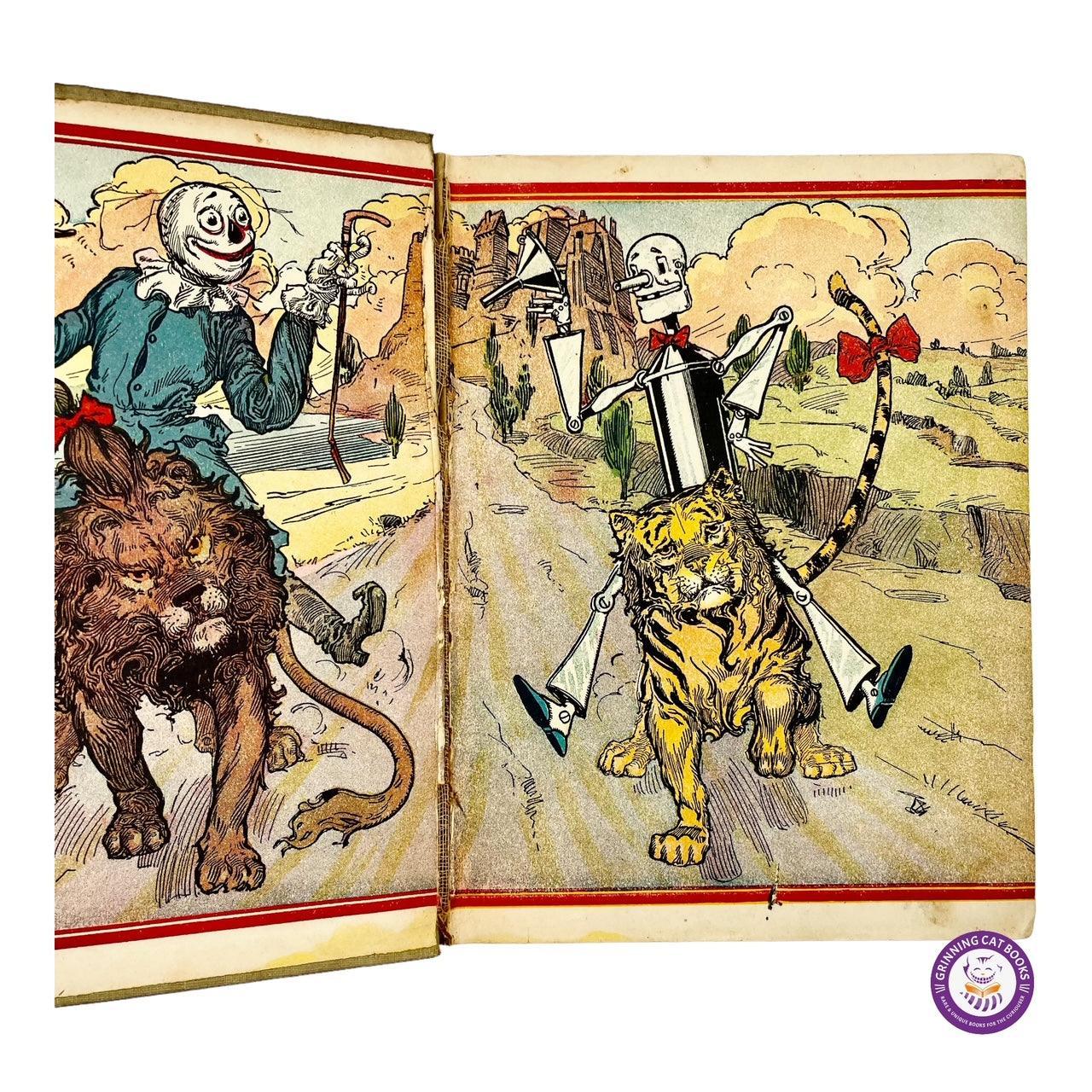 The Patchwork Girl of Oz (the "Return to Oz", the 7th Oz title and debut of Scraps the Patchwork Girl) - Grinning Cat Books - Books - OZ