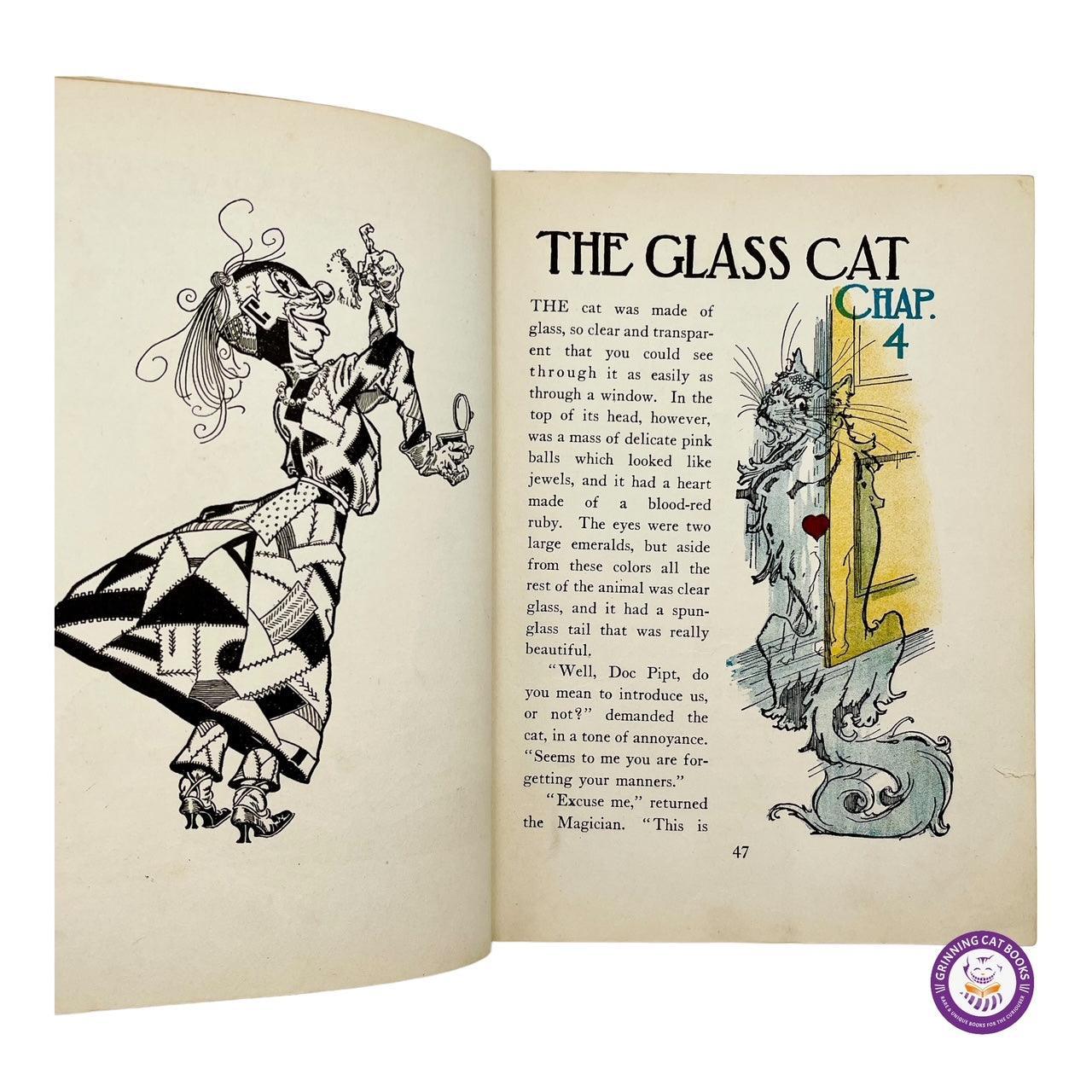 The Patchwork Girl of Oz (the "Return to Oz", the 7th Oz title and debut of Scraps the Patchwork Girl) - Grinning Cat Books - Books - OZ